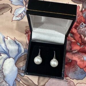 Pearl Drop Earrings in White - Elegant Women’s Jewelry